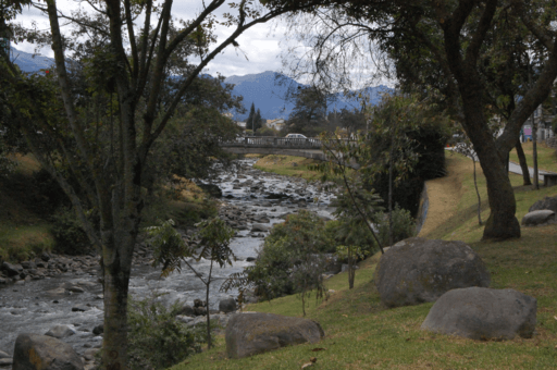 Rio-tomebamba-centro-cuenca (1)